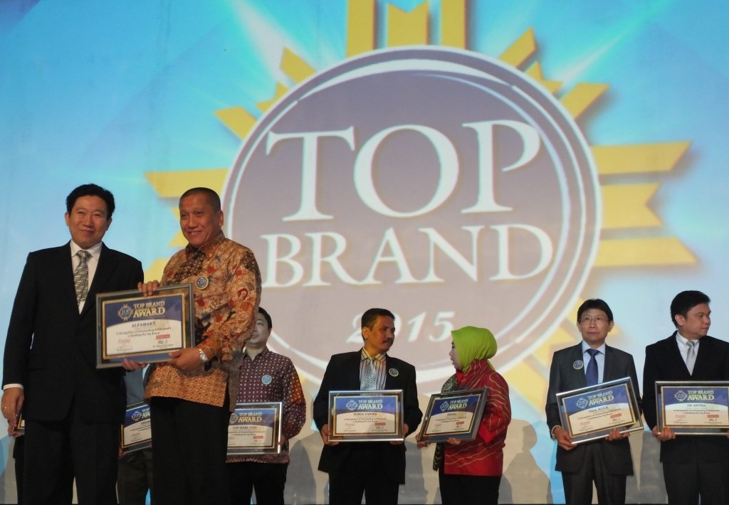 Lagi, Waralaba Alfamart Raih Top Brand Award 8 Kali Berturut-Turut