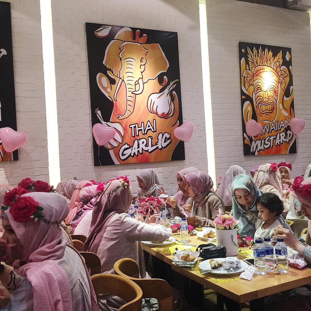 Chick â€˜N Roll Bidik Bidik Pasar Negara Mayoritas Muslim Di Dubai dan Brunei