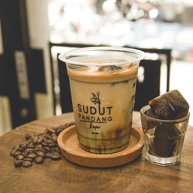 Memandang Peluang Tawaran Coffee Shop Sudut Pandang 
